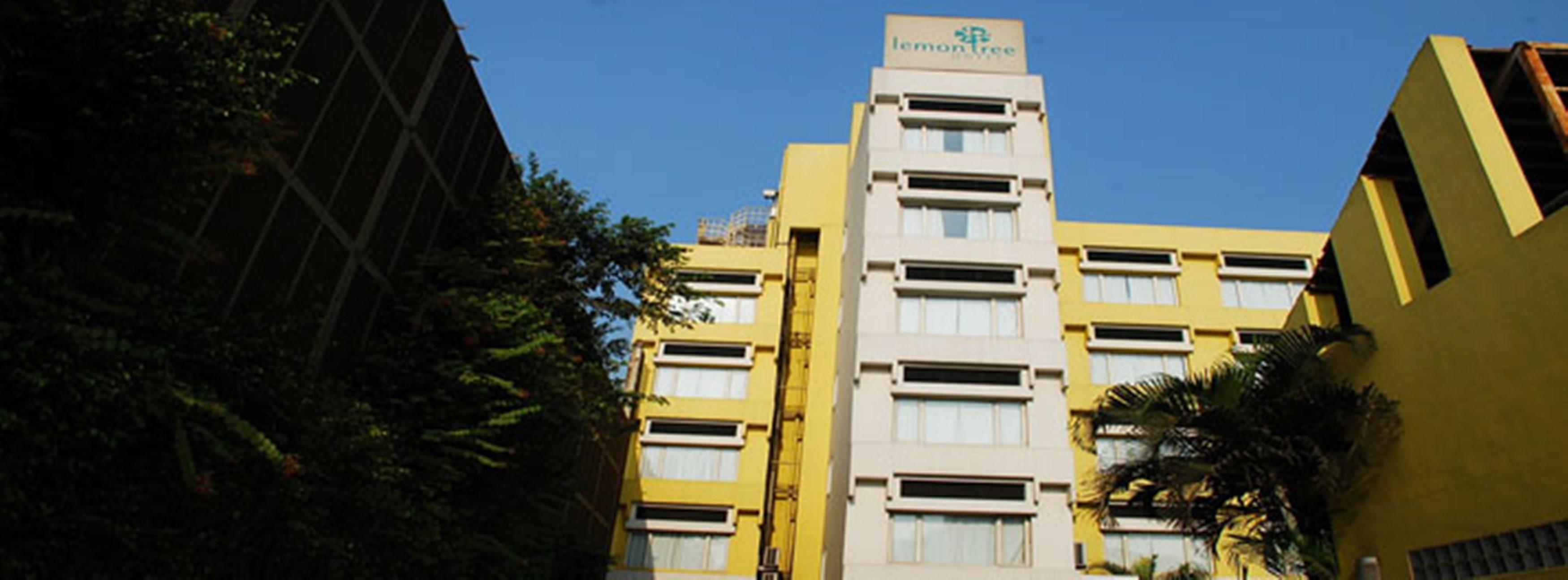 Lemon Tree Hotel, Udyog Vihar, Gurugram Гургаон Екстериор снимка