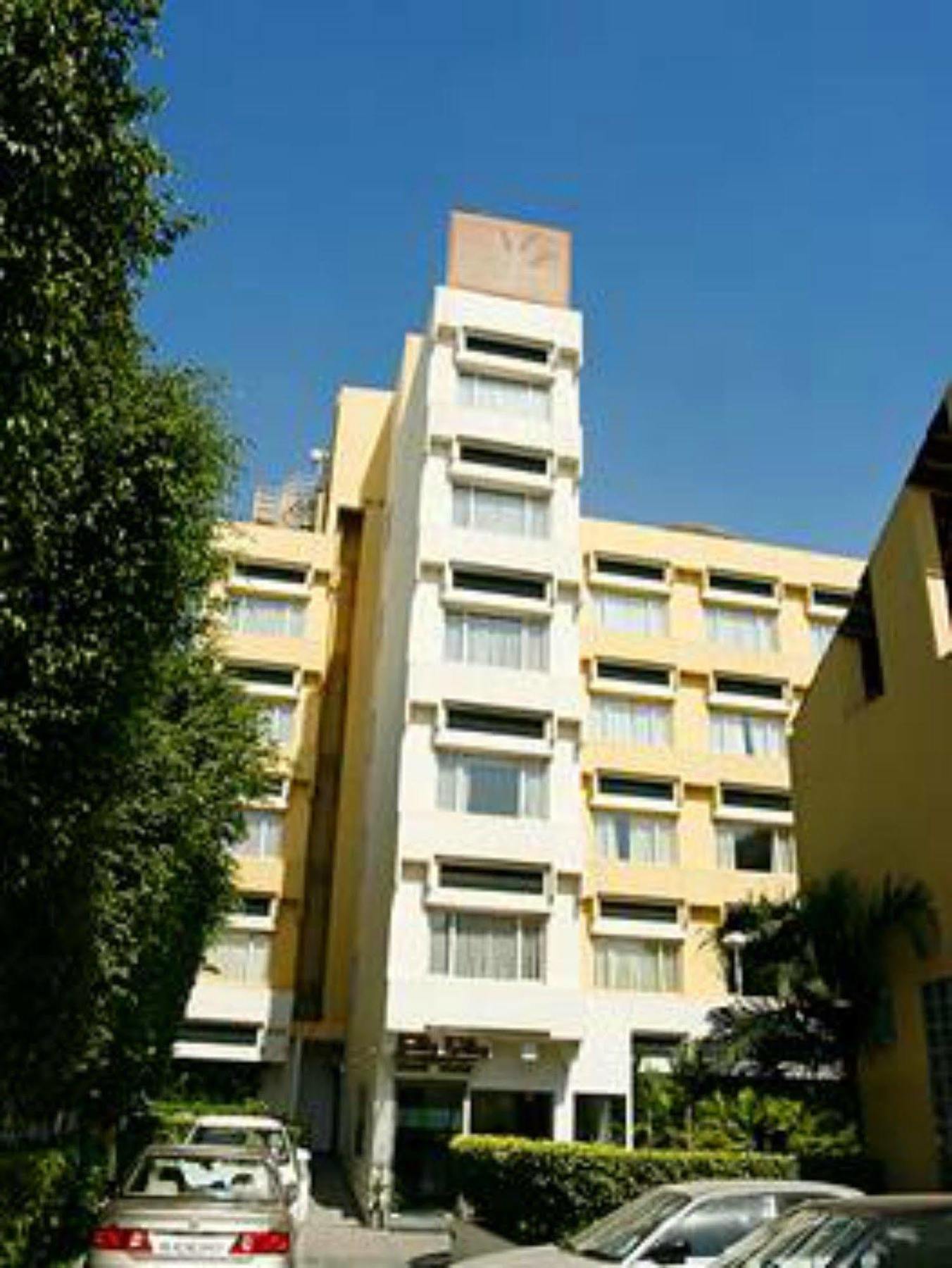 Lemon Tree Hotel, Udyog Vihar, Gurugram Гургаон Екстериор снимка